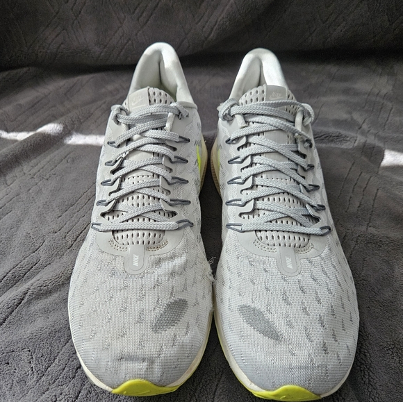 Nike Mens Air Zoom Vomero 14 Running Shoes Grey White Volt Size 12 AH7857 009. - Picture 4 of 11